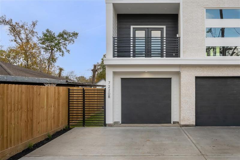 7220 S Hall St B, Houston, TX 77028 for Rent