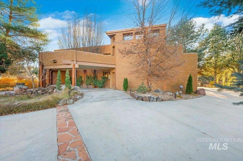 535 W Bogus View Dr, Eagle, ID 83616  610713192 for Rent