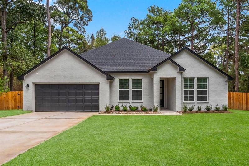 402 Westwood North Dr, Magnolia, TX 77354 for Sale