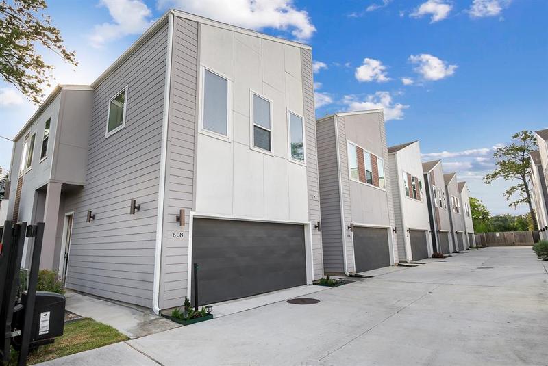 608 Janisch Rd, Houston, TX 77018 for Rent