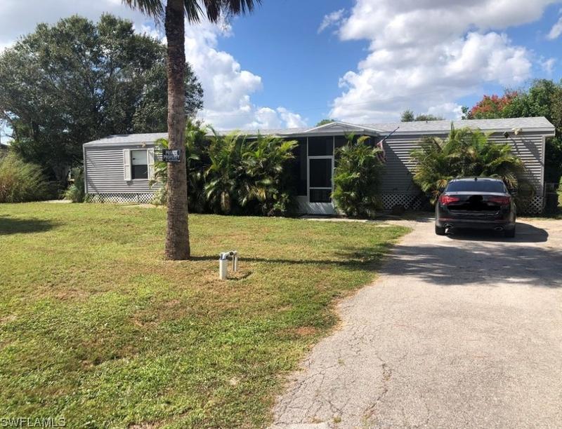 8386 Suncoast Dr, North Fort Myers, FL 33917 - MLS 223081631 for Sale