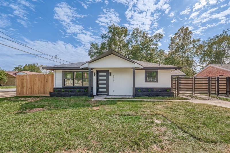 8128 Flintridge Dr, Houston, TX 77028 for Sale