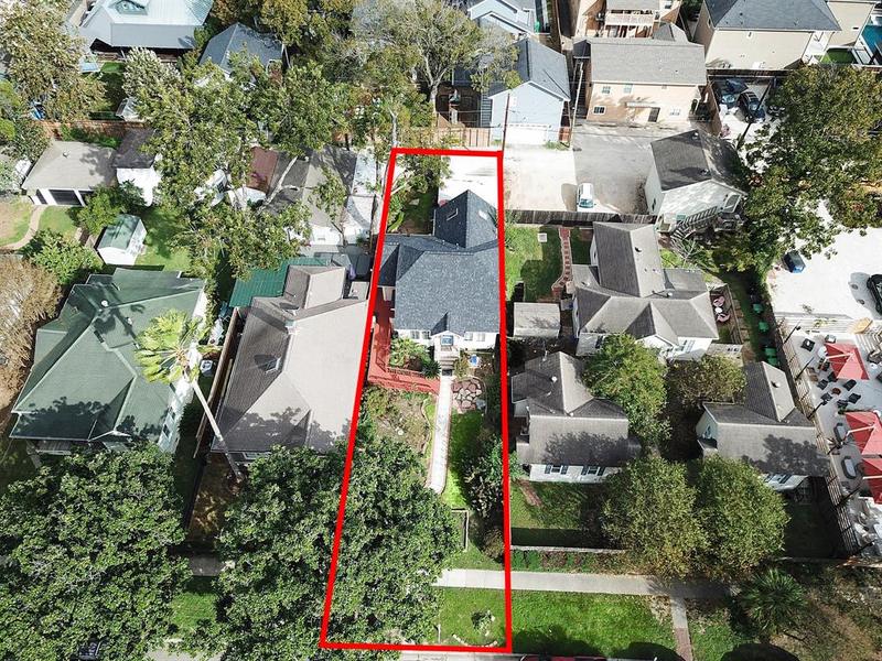 616 Harvard St, Houston, TX 77007 for Sale