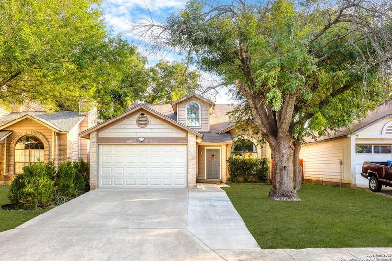 9446 VALLEY MOSS, San Antonio, TX 78250-5760 for Sale