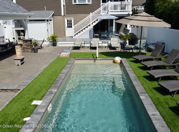 304 Arnold Ave - Point Pleasant Beach, NJ 08742 - Home For Rent