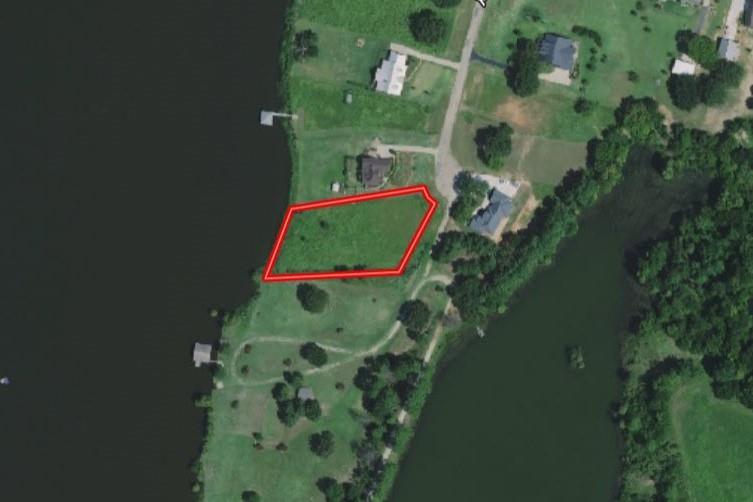 72 Shore Crest Way, Athens, TX 75752 for Sale