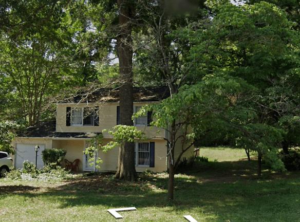 102 Cypress Ct - Peachtree City, GA 30269 - Home For Rent