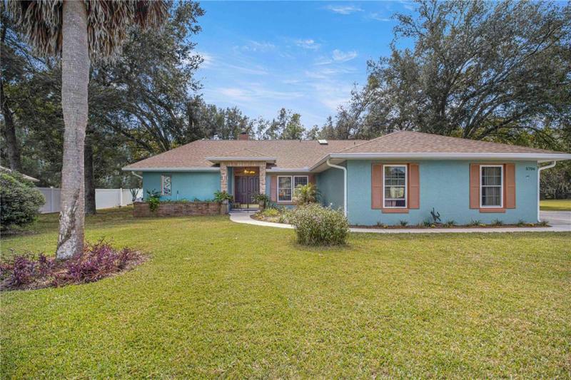 5706 SW 108TH ST, OCALA, FL 34476 Single Family Residence For Sale  MLS# OM667038