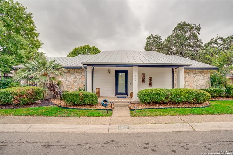1742 Summer Park Ln, San Antonio, TX 78213-1229 for Sale