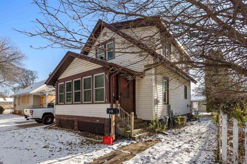 321 E Fremont St, Appleton, WI 54915 - MLS 50285826 for Sale
