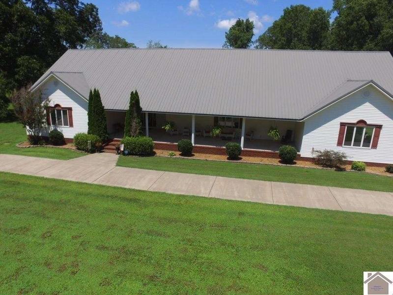 110 Bentwood Dr, Paducah, KY 42003  614990605 for Sale