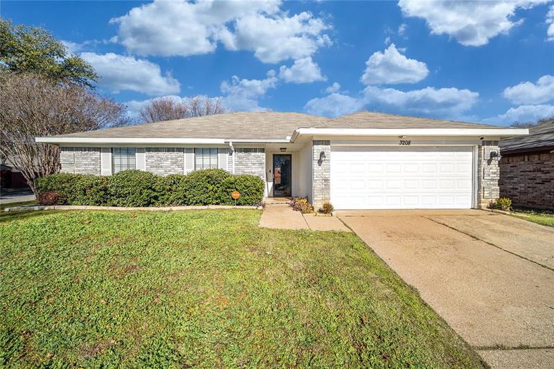 3208 Country Creek Ln, Fort Worth, TX 76123 for Sale