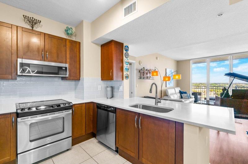 450 N Federal Hwy #1014, Boynton Beach, FL 33435 - MLS RX-10934556 for Sale