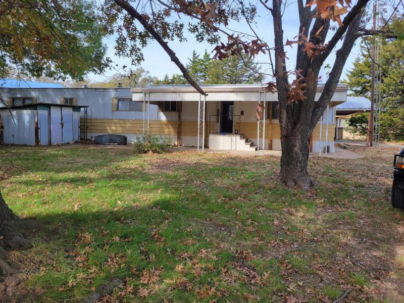 21285 CURTIS AVE, Winfield, KS 67156 Single Family Residence For Sale  MLS# 632589