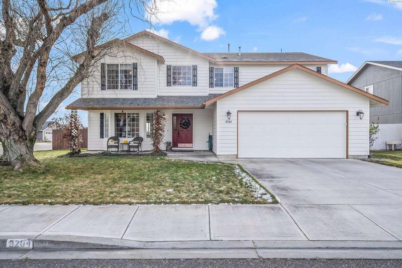 8204 Wrigley Dr, Pasco, WA 99301  620031638 for Sale