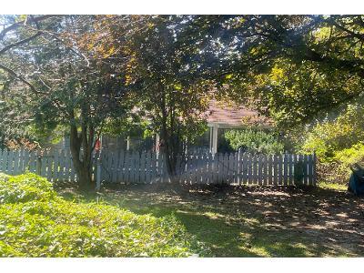 Poplar Dr for Sale