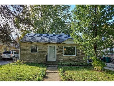 Earl Ave for Sale
