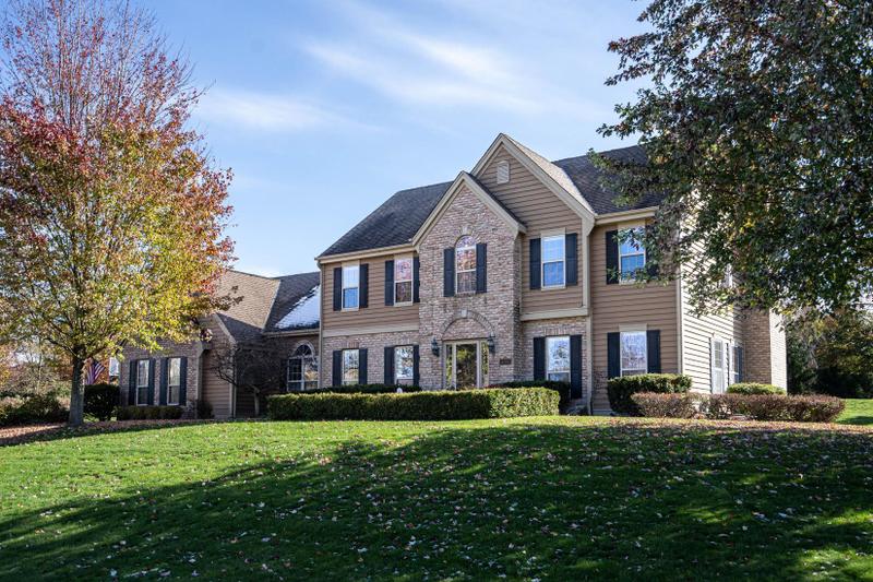 Pewaukee, Waukesha County, WI House for sale Property ID: 418423746