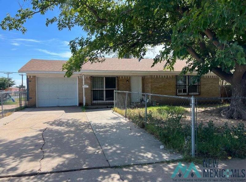 218 E Hervey Street, Roswell, NM 88203  605113081 for Sale