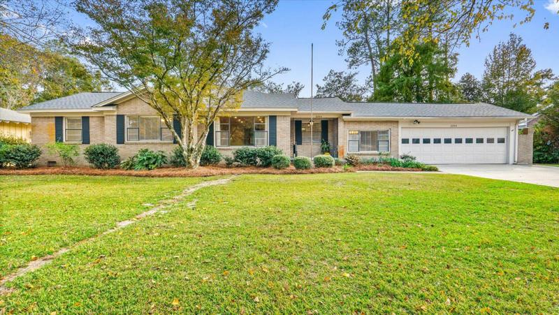 2204 ADELINE ST, Hattiesburg, MS 39401 Single Family Residence For Sale  MLS# 135792