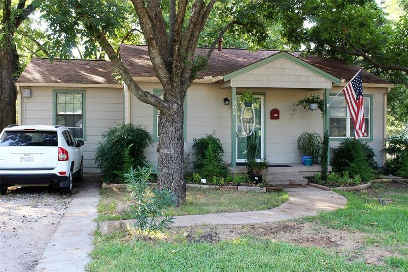 302 Cubley Dr, Seagoville, TX 75159 for Sale