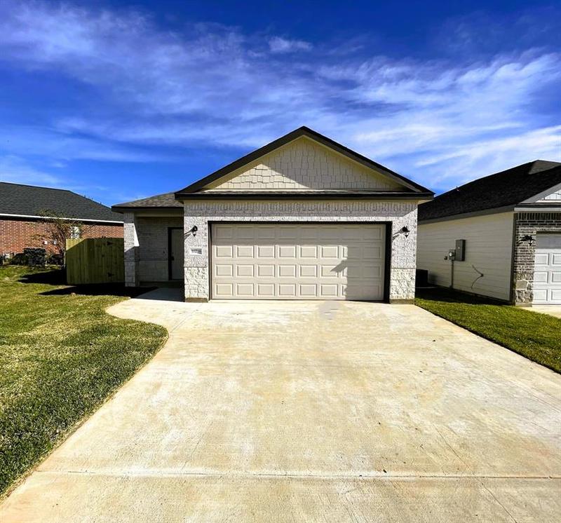 11216 Danny Ln, Willis, TX 77318 for Sale