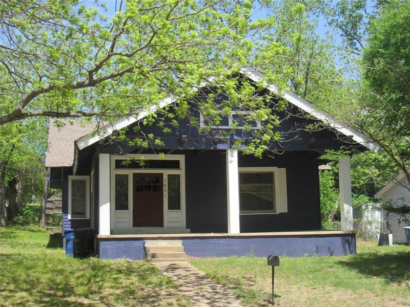 1231 W Crawford St, Denison, TX 75020 for Sale