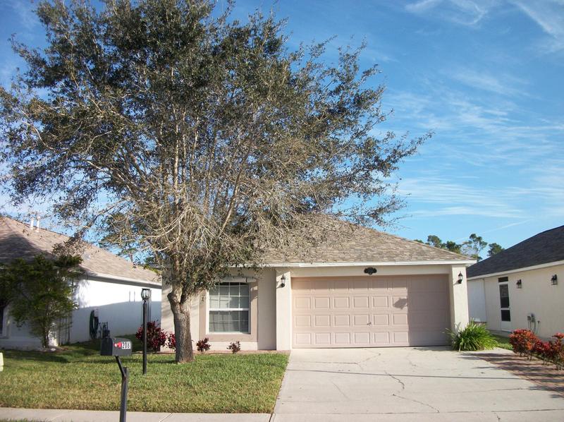 2081 Redwood Circle NE, Palm Bay, FL 32905 - MLS 1001516 for Sale