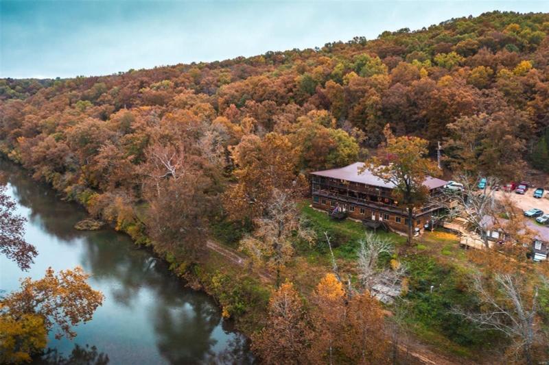 Cuba, Crawford County, MO Lakefront Property, Waterfront Property, House for sale Property ID: 418358834