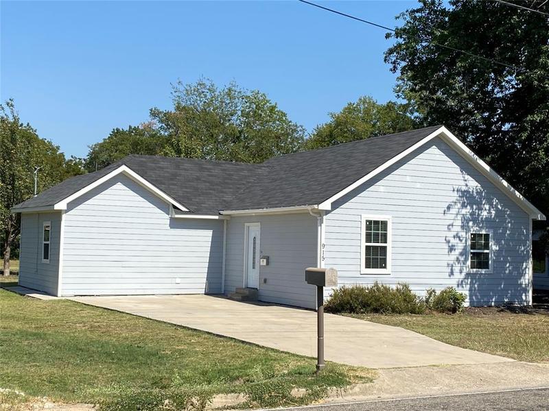 915 Dr Martin Luther King Jr Blvd, Waxahachie, TX 75165 for Sale