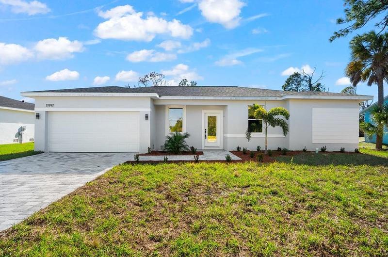 11997 Helicon Ave, Port Charlotte, FL 33981 - MLS T3471004 for Sale