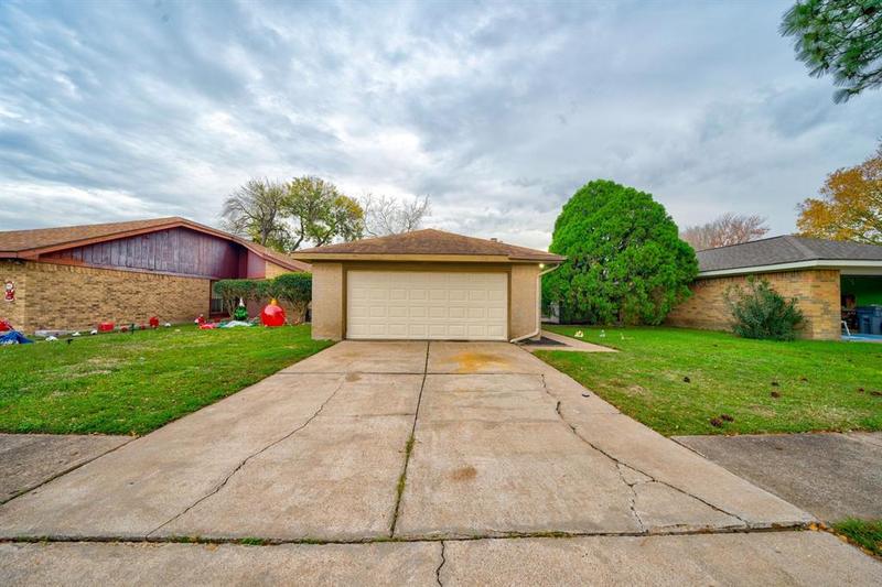 17435 Davenway Dr, Houston, TX 77084 for Sale