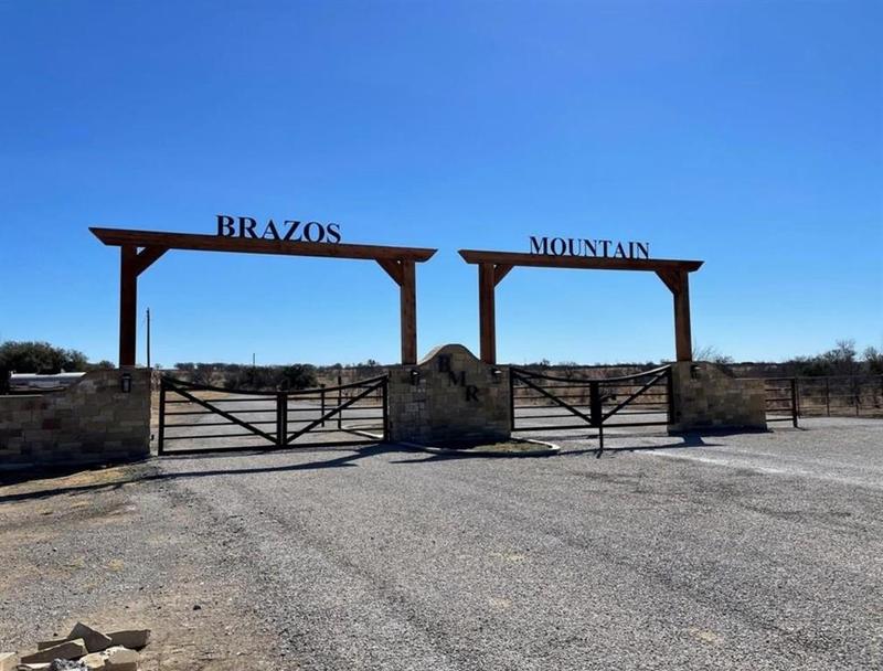 124 Wooded Acres Dr, Mineral Wells, TX 76067 for Sale