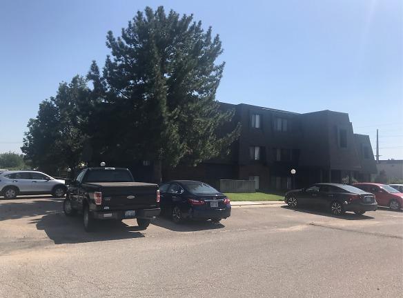 Brookhollow Apartments - 8165 E Central Ave - Wichita, KS Apartments for Rent