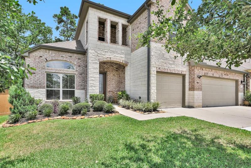 327 Black Walnut Ct, Conroe, TX 77304 for Sale