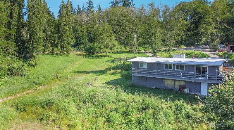 305 NE Waaga Wy, Bremerton, WA 98311 - MLS 2136903 for Sale