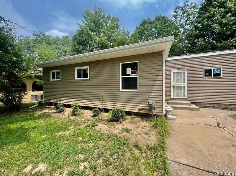 1919 S Averill Ave, Flint, MI 48503 - MLS 20230097593 for Sale