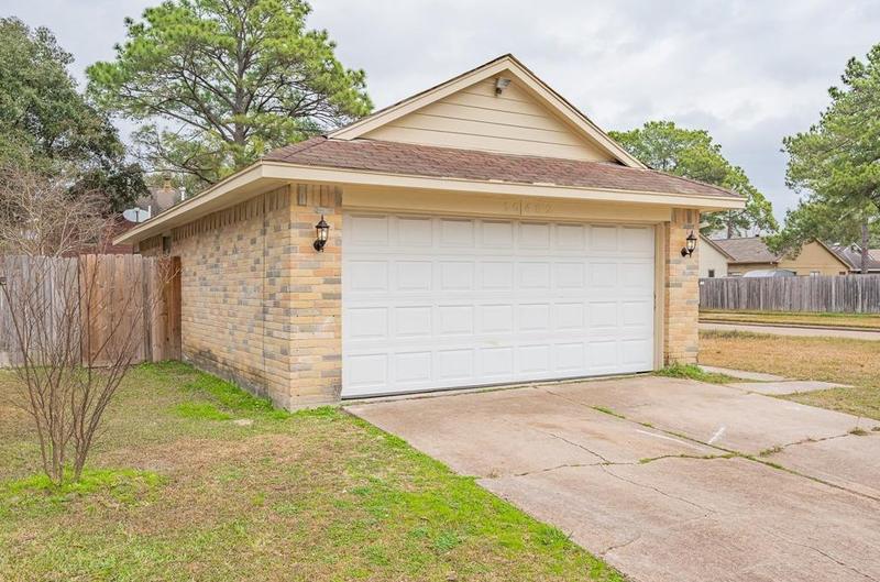 10402 Bushy Creek Dr, Houston, TX 77070 - MLS 82233425 for Rent