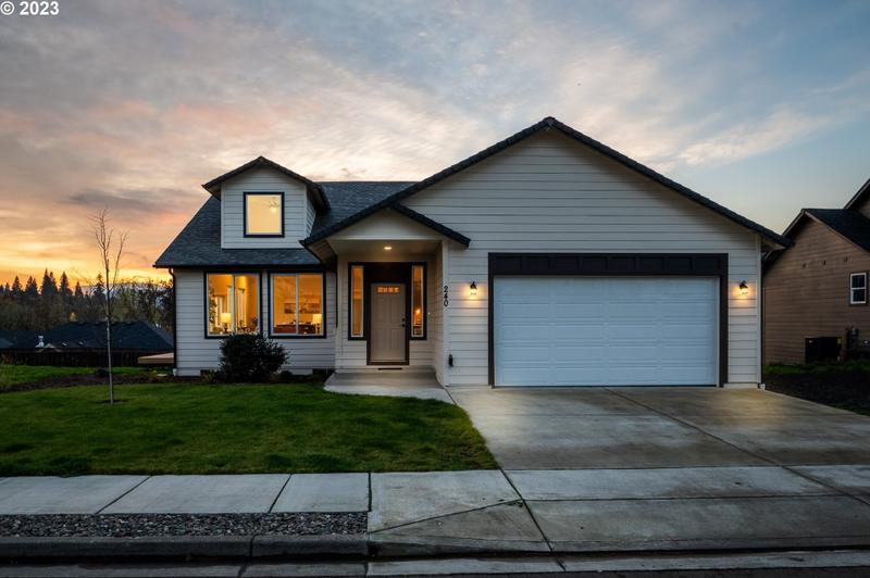 240 Wil Way, Winston, OR 97496 - MLS 23494904 for Sale