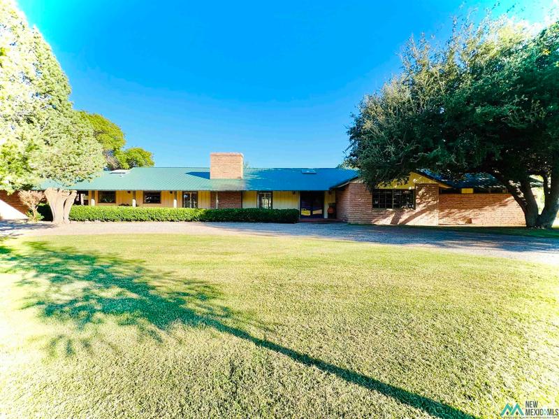 3943 South Loop, Roswell, NM 88203  MLS# 20235928 for Sale