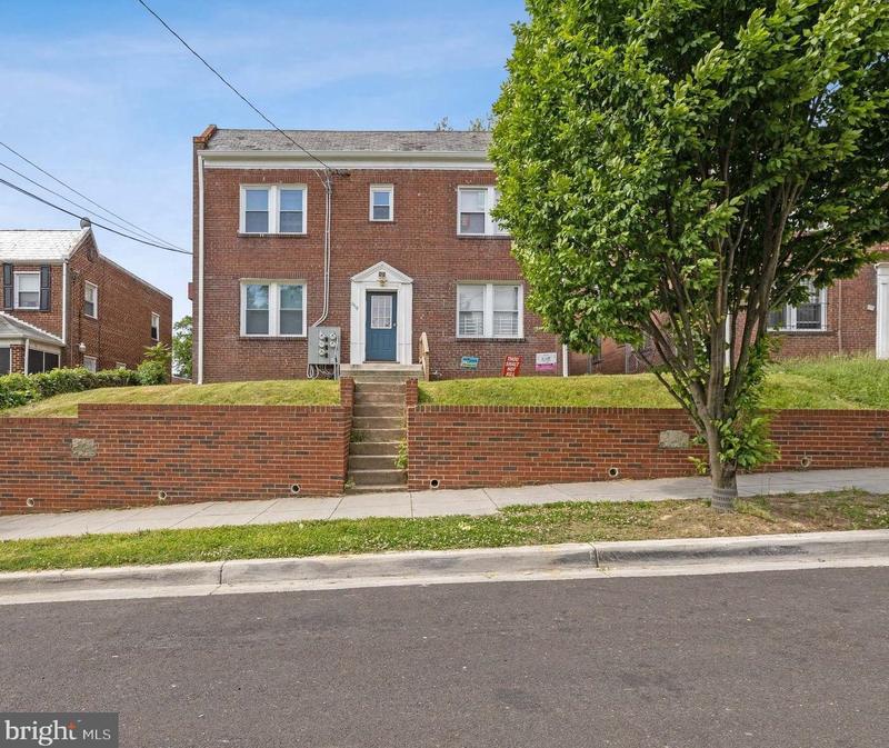 3919 R St SE, Washington, DC 20020 - MLS DCDC2097586 for Sale