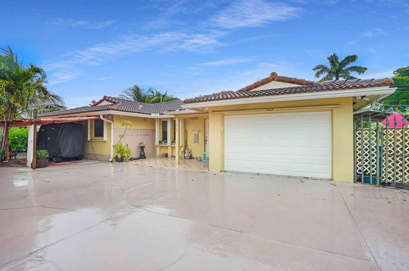 2706 SW 6th St, Boynton Beach, FL 33435 - MLS RX-10937083 for Sale