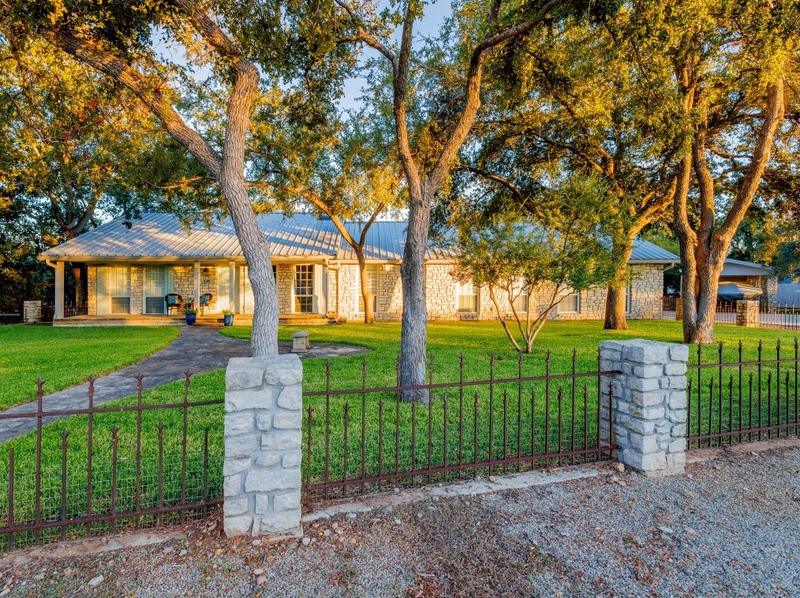 11340 Co Rd 454, Brownwood, TX 76801 - MLS 20453470 for Sale