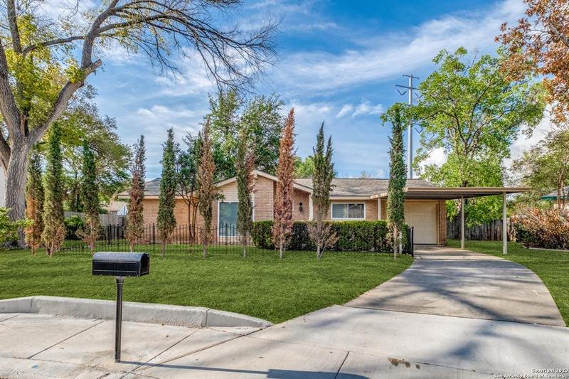4006 WILLOW GREEN DR, San Antonio, TX 78217-4227 for Sale