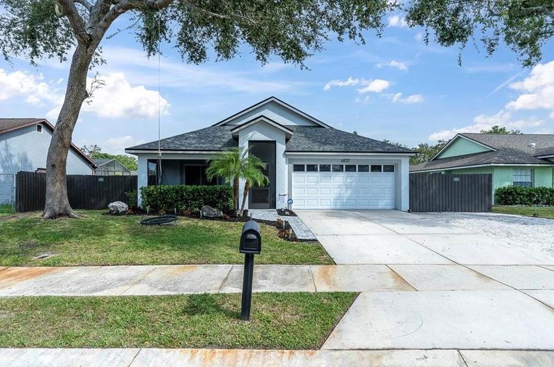 6837 Mauna Loa Blvd, Sarasota, FL 34241 - MLS U8217026 for Sale