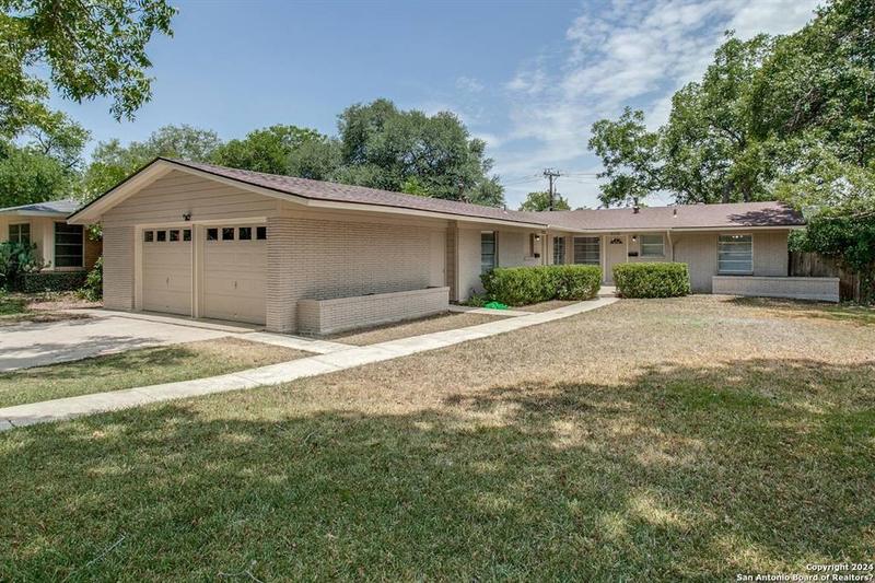 2123 E LAWNDALE DR, San Antonio, TX 78209-2047 for Rent