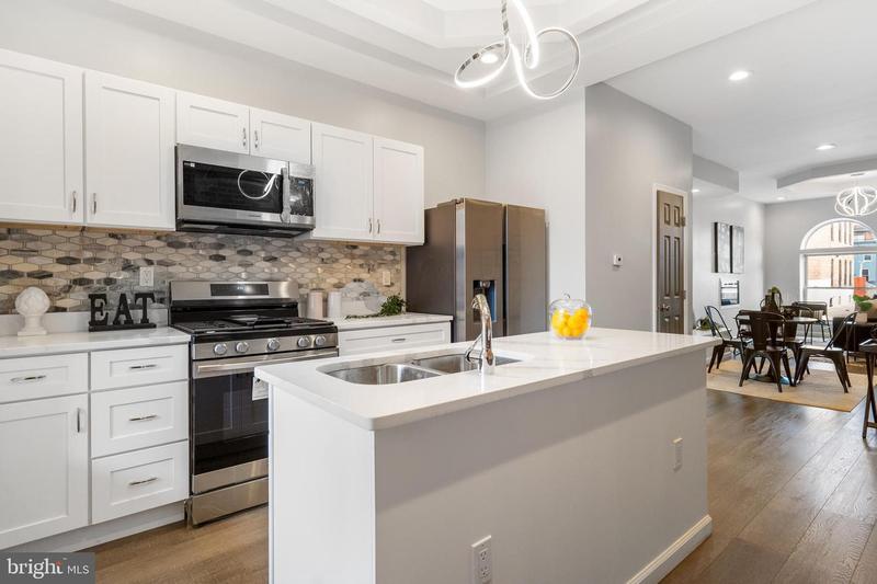 908 N Montford Ave, Baltimore, MD 21205  MLS# MDBA2108514 for Sale