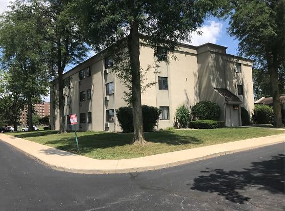 Kankakee Kommons Apartments Kankakee, IL - Apartments For Rent
