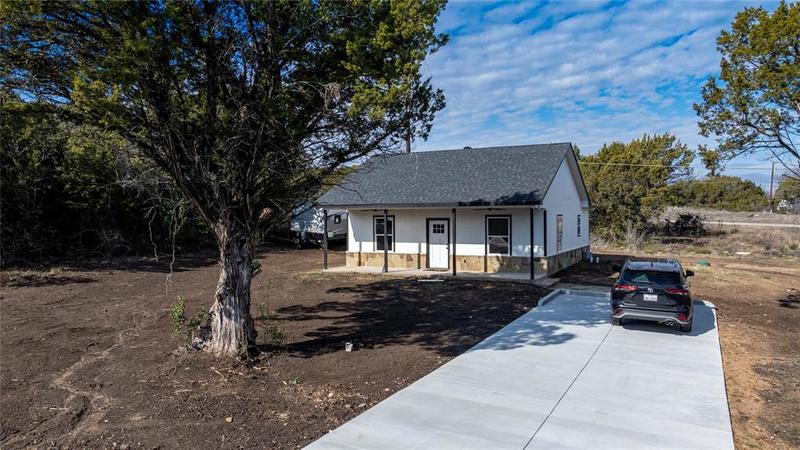 3524 Hilltop, Granbury, TX 76048 for Sale