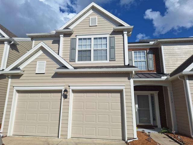 3 Bedroom 2.5 Bath In Jacksonville FL 32256 for Rent